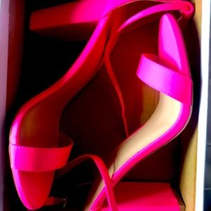 Ankle strap Heeled sandals